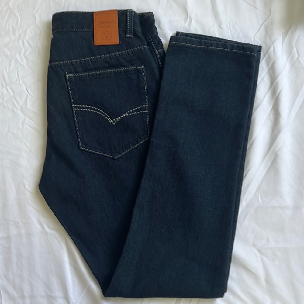 Vertical jeans for men,size 32x32,Blue black color